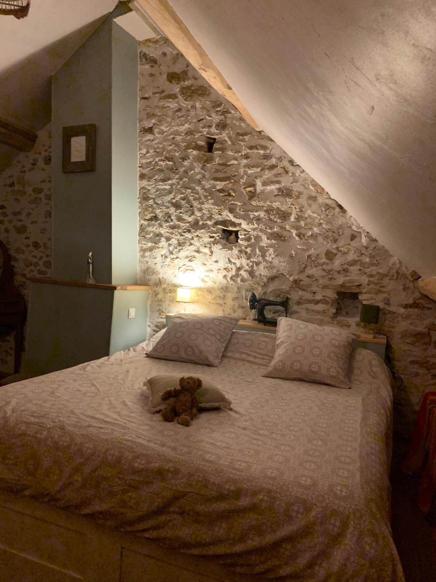 Au Joyeux Lureau Bed & Breakfast Touquin Ngoại thất bức ảnh